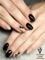Meilleur vernis à ongles en gel beige clair Victoria VYNN 041