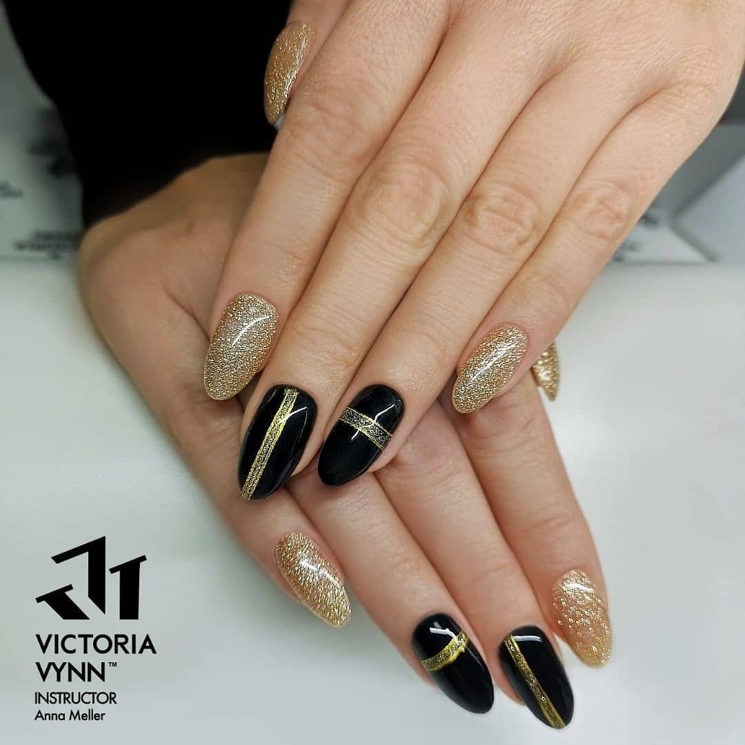 Gel Polish nr 056 Gold Millionaire Pure nr 036 Jet Black