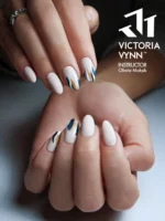 best nude pink nails Victoria VYNN Pure Creamy Hybrid Toasted Almond 074