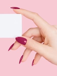 vernis à ongles rouge cerise