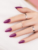 vernis à ongles prune