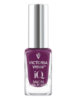 vernis à ongles prune