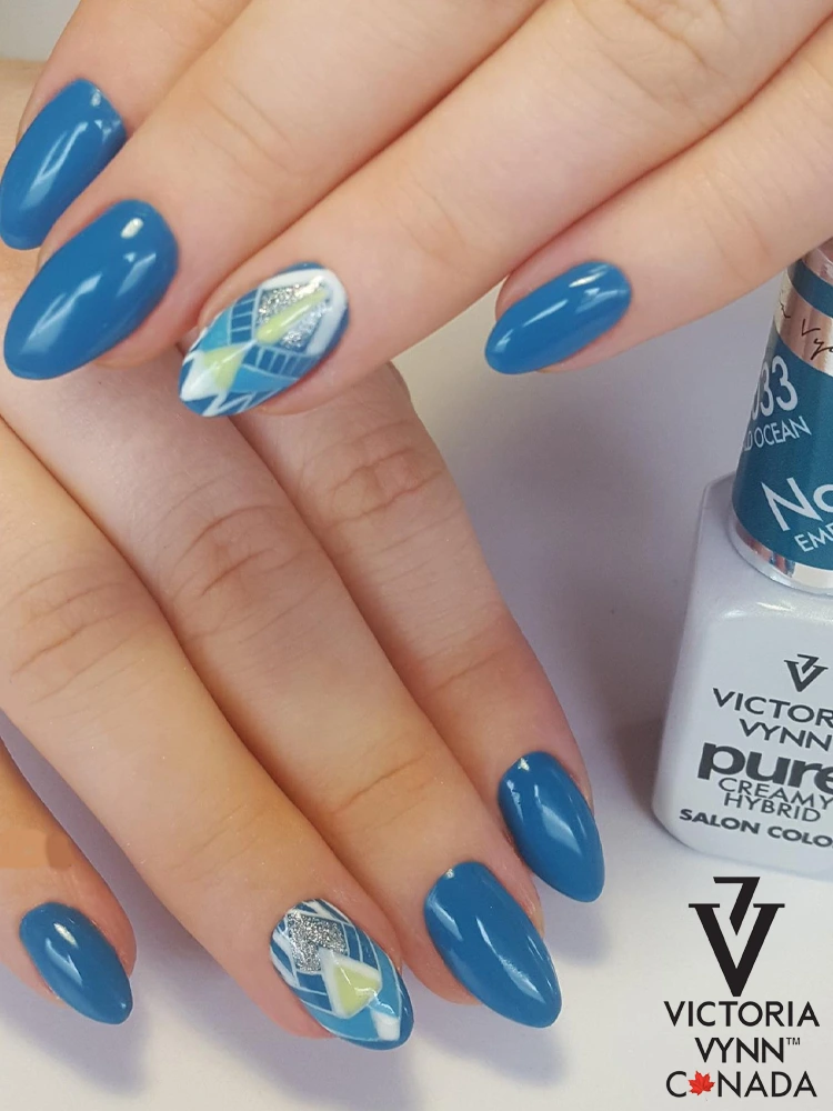 Best Diamond Blue Nails Victoria VYNN Pure Creany Hybrid 033 Emerald Ocean