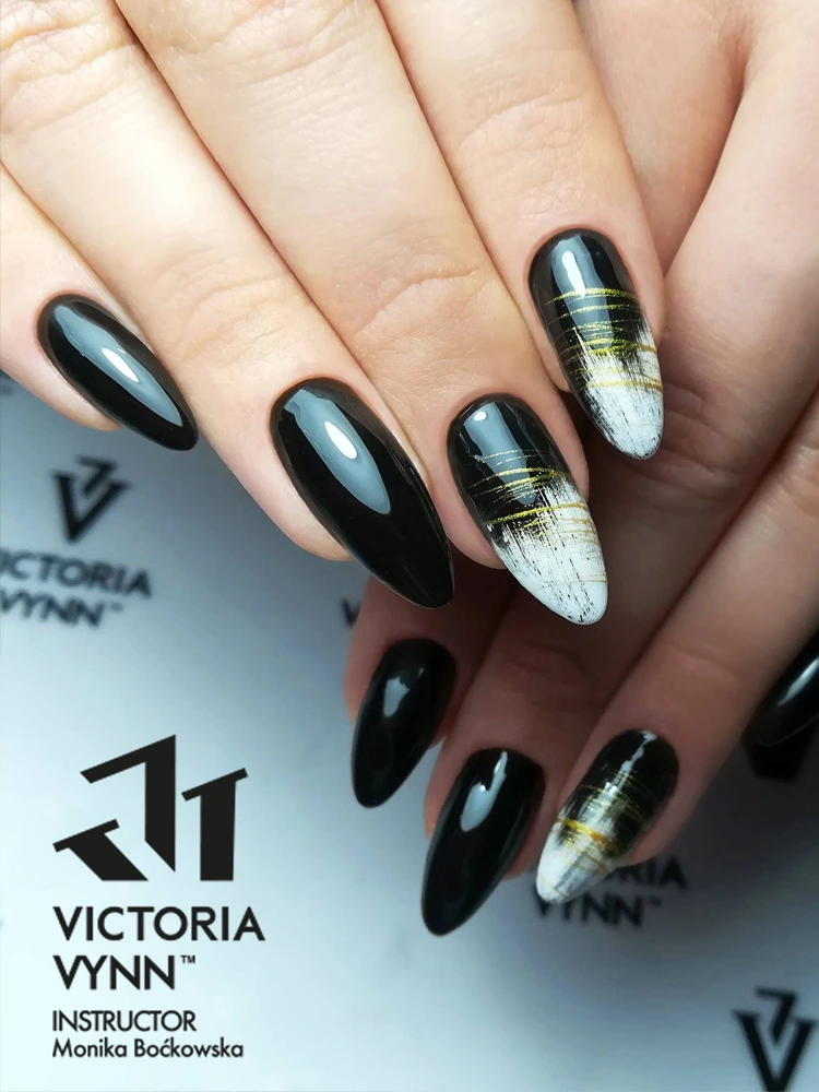 Best Intense Black Gel Nails Victoria VYNN Pure Creamy Hybrid 036 Jet Black