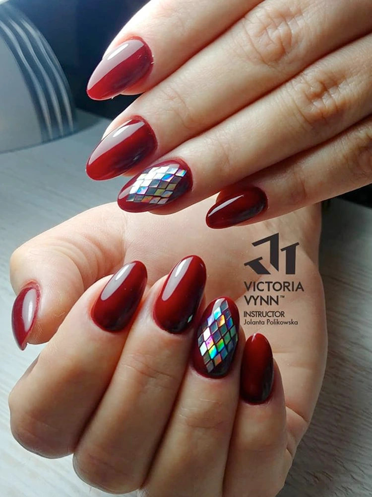 Most seducing red valentines day nails Victoria VYNN Pure Creamy Hybrid 025 Dry Wine