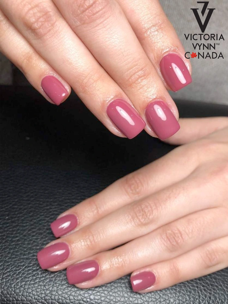 Special Violet Gel Nails Victoria VYNN Pure Creamy Hybrid 051 Sugar Plum