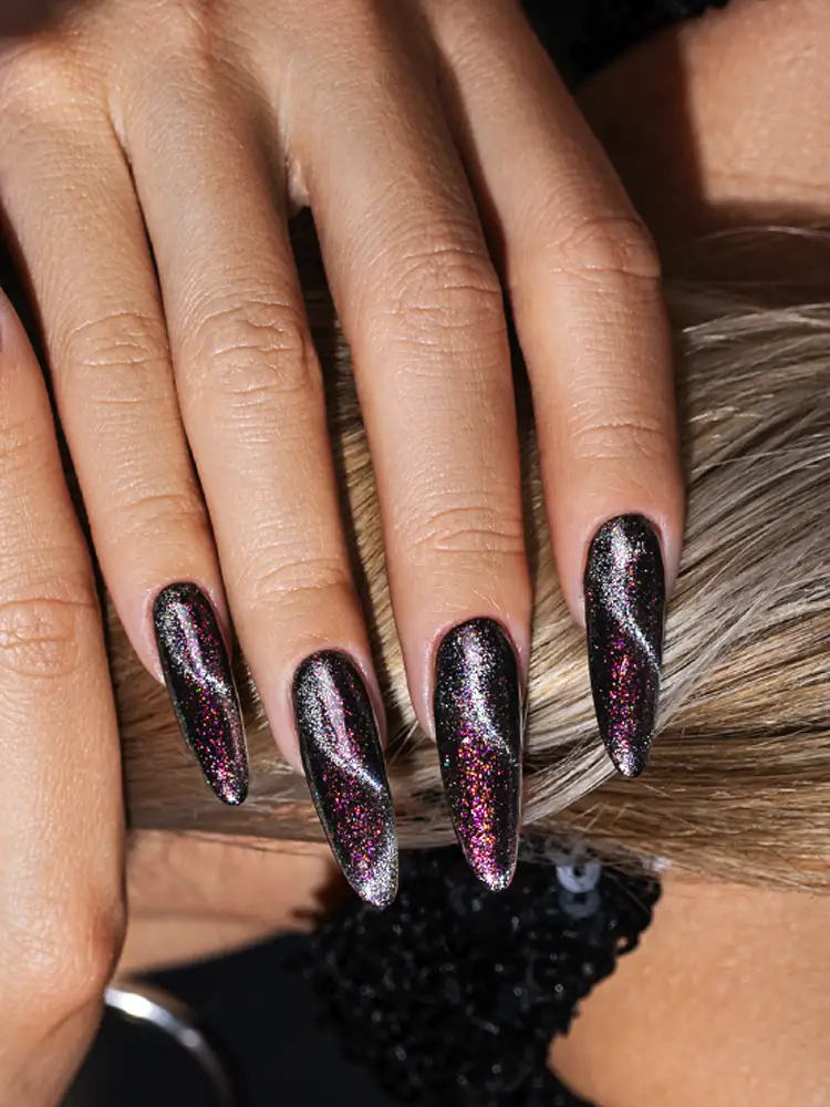 beautiful purple cat eye gel polish victoria vynn party flash no. 357