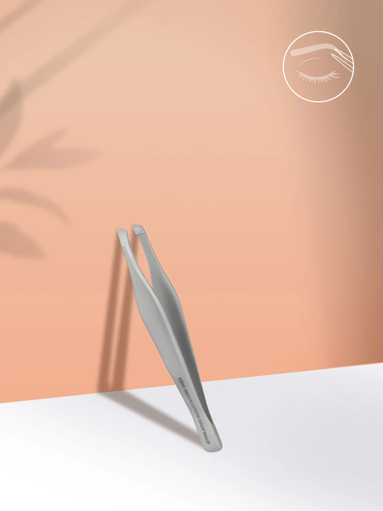 Eyebrow tweezers BEAUTY & CARE 30 TYPE 3 (wide beveled)