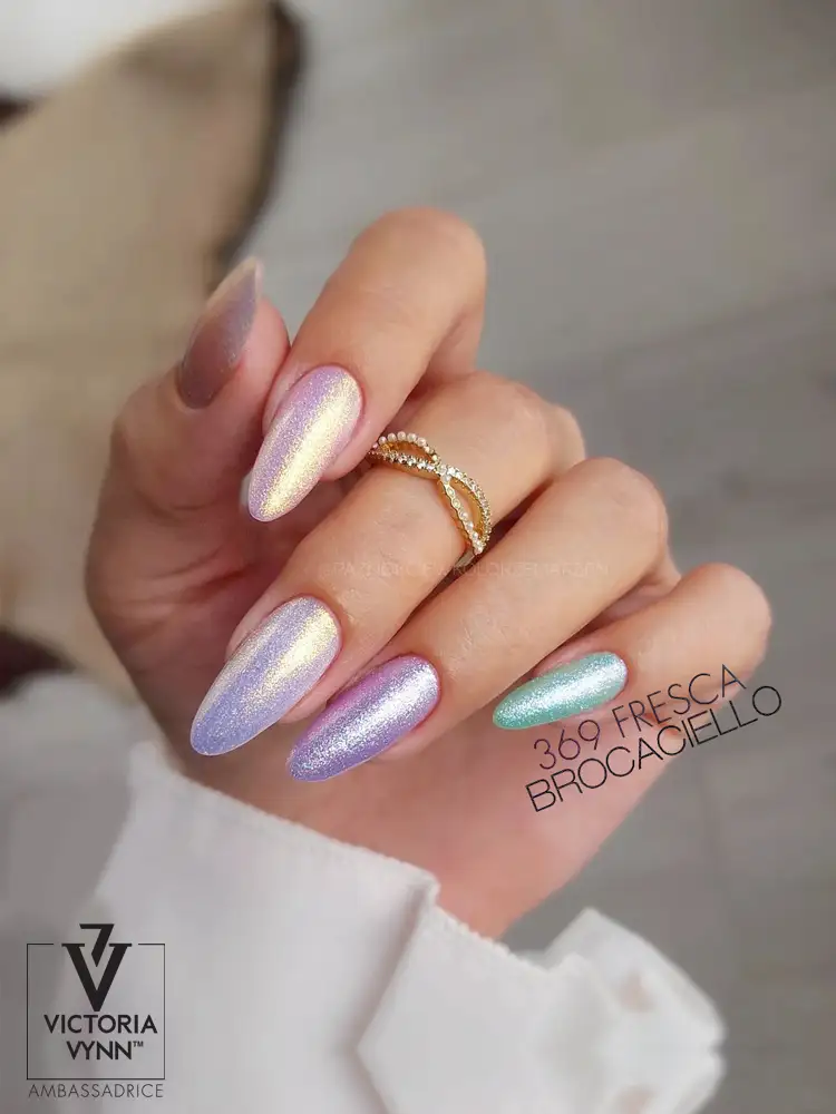 Victoria VYNN Salon Gel Polish No. 369 Fresca