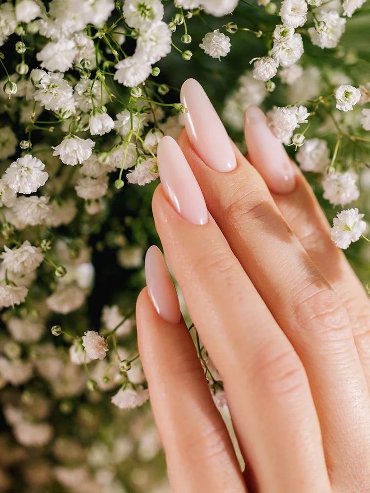 Victoria VYNN Salon Gel Polish No. 402 Naked Truth - Forget me nude collection